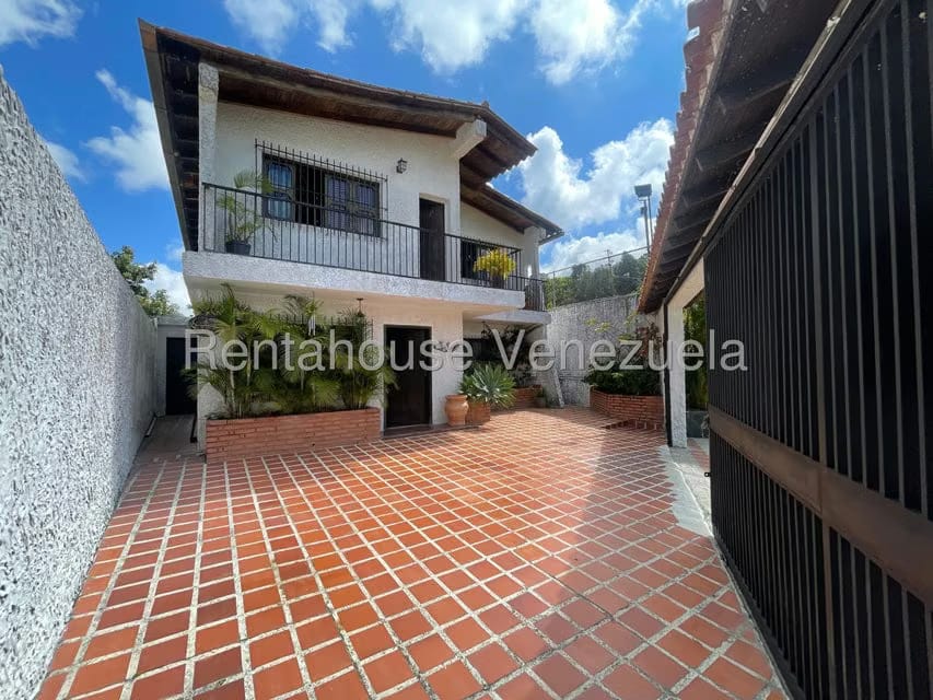 Casa (Multipes Niveles) en Venta en Baruta, Distrito Metropolitano - 2