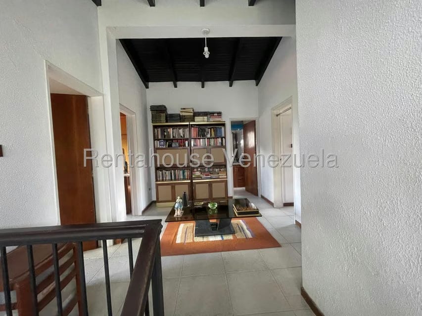 Casa (Multipes Niveles) en Venta en Baruta, Distrito Metropolitano - 14