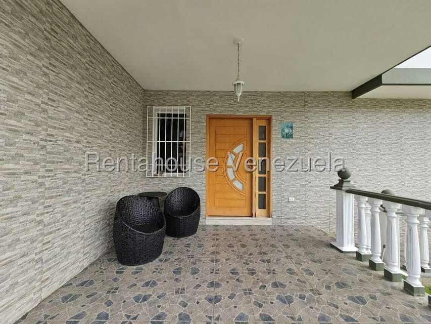 Casa (Duplex) en Venta en Cumbres de Curumo, Distrito Metropolitano - 14