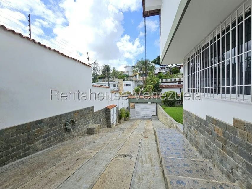 Casa (Duplex) en Venta en Cumbres de Curumo, Distrito Metropolitano - 15