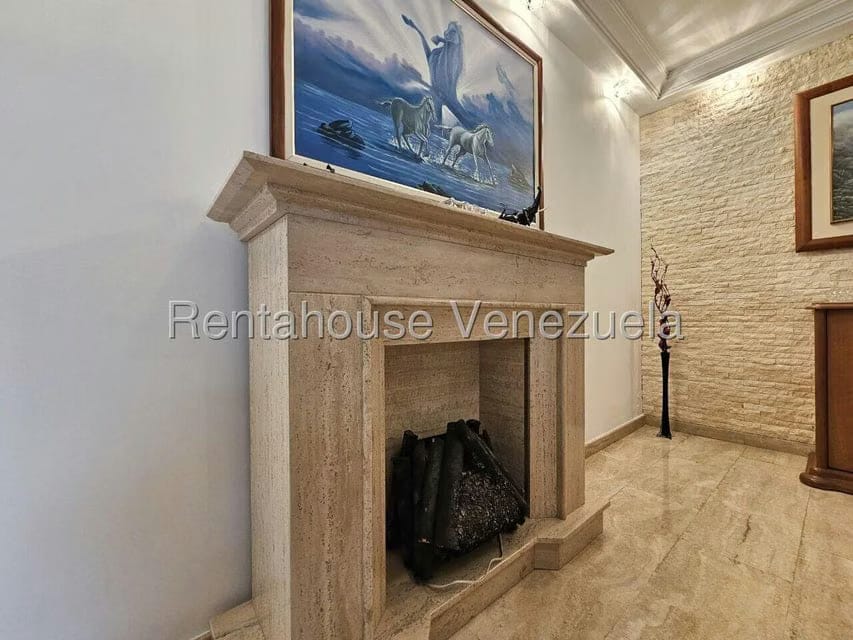 Casa (Duplex) en Venta en Cumbres de Curumo, Distrito Metropolitano - 41