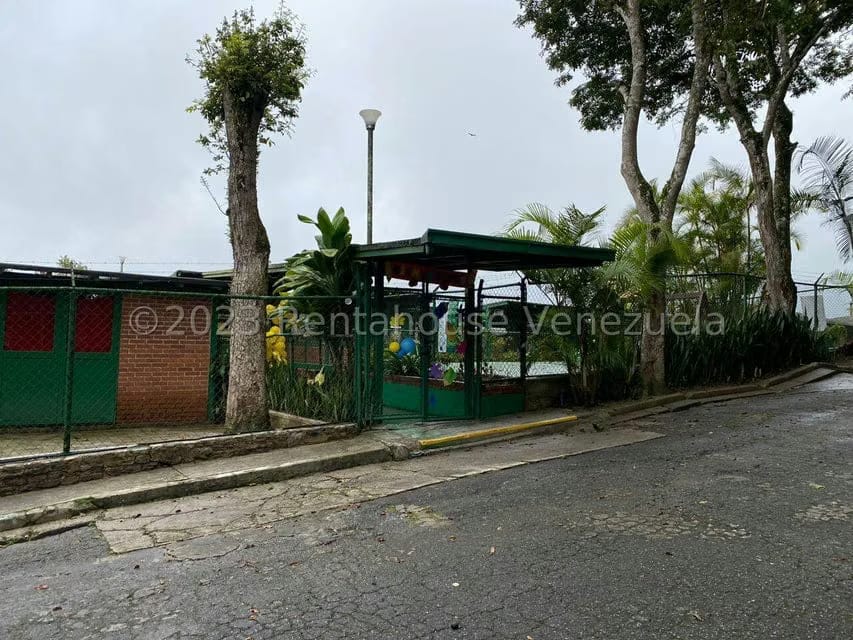 Terreno (Comercial) en Venta en El Hatillo, Distrito Metropolitano - 2