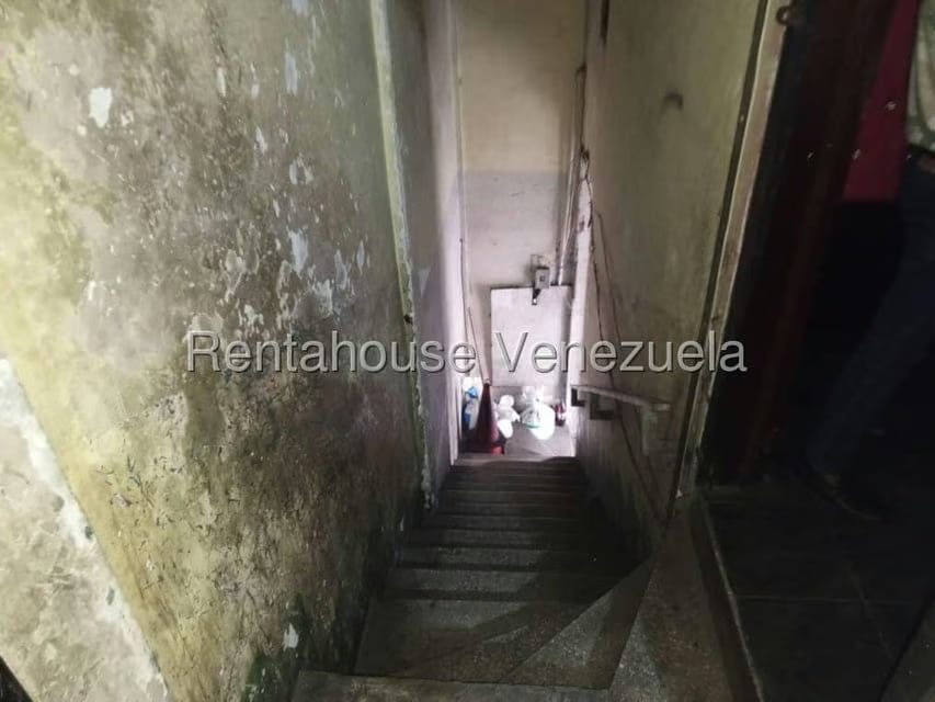 Casa (Multipes Niveles) en Venta en Guatire, Miranda - 21