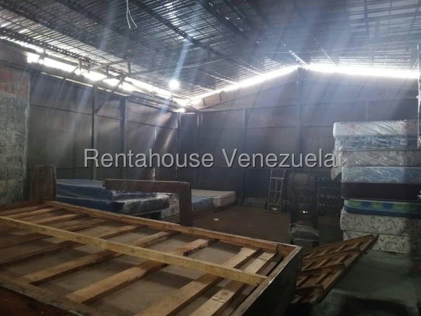 Casa (Multipes Niveles) en Venta en Guatire, Miranda - 25