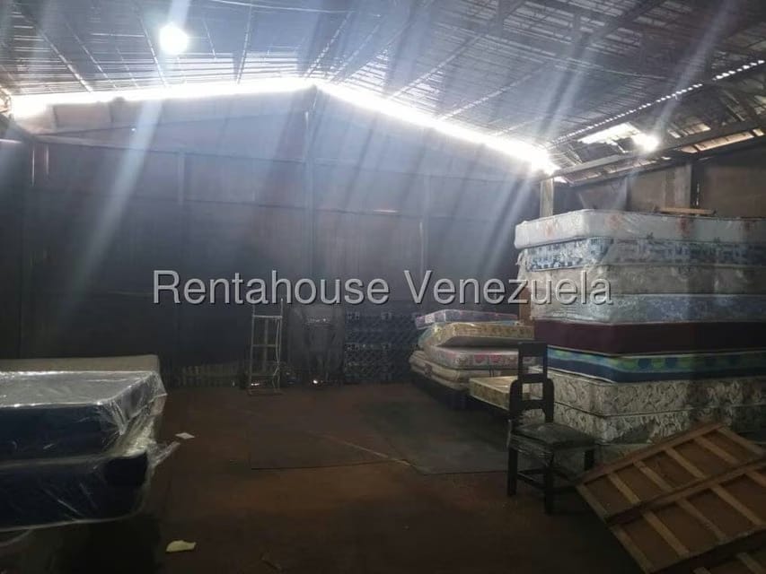 Casa (Multipes Niveles) en Venta en Guatire, Miranda - 26