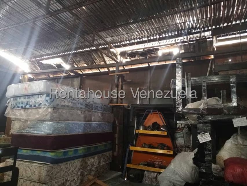 Casa (Multipes Niveles) en Venta en Guatire, Miranda - 29