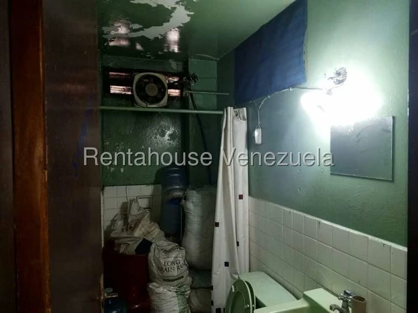 Casa (Multipes Niveles) en Venta en Guatire, Miranda - 34