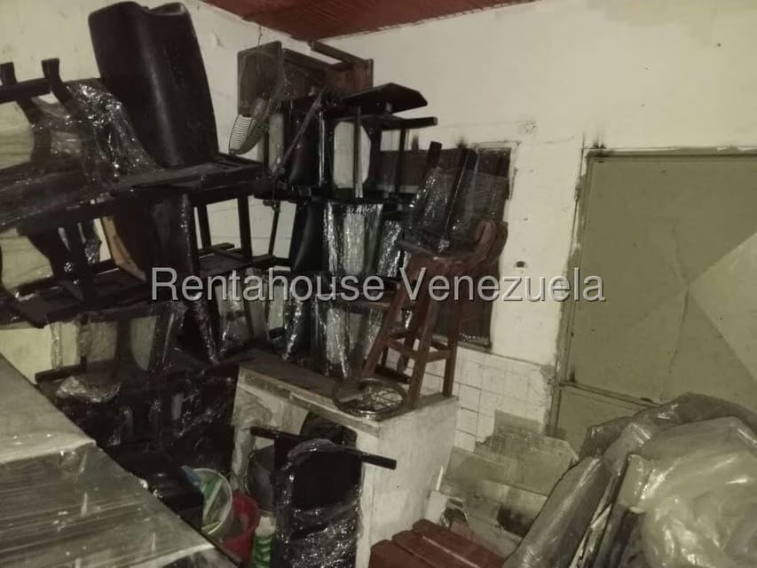 Casa (Multipes Niveles) en Venta en Guatire, Miranda - 36