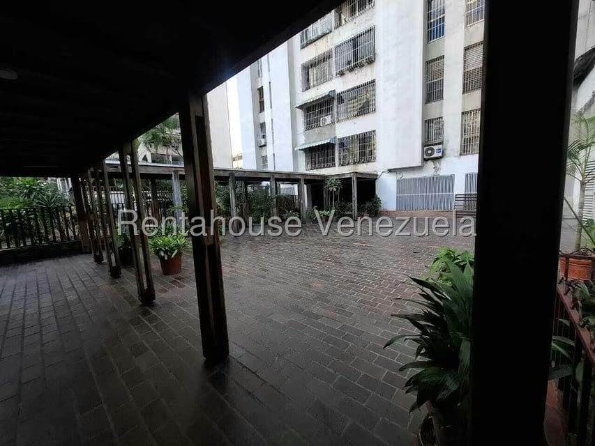 Apartamento (1 Nivel) en Venta en El Paraiso, Distrito Metropolitano - 2