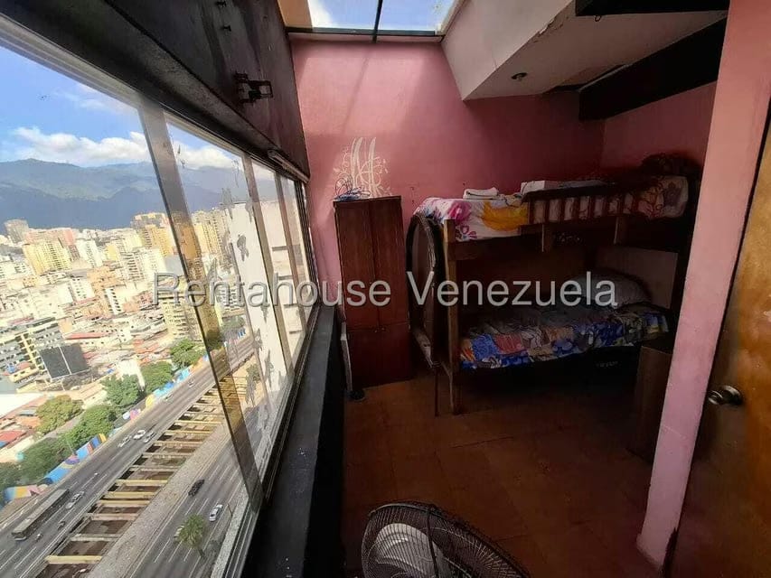 Apartamento (1 Nivel) en Venta en El Paraiso, Distrito Metropolitano - 17