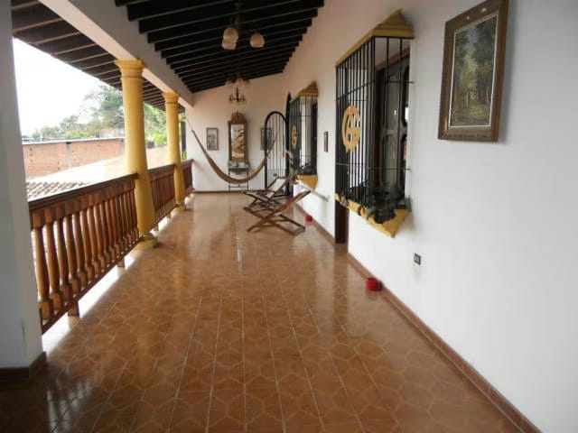 Casa (Colonial) en Venta en Las Barrancas, Miranda - 18