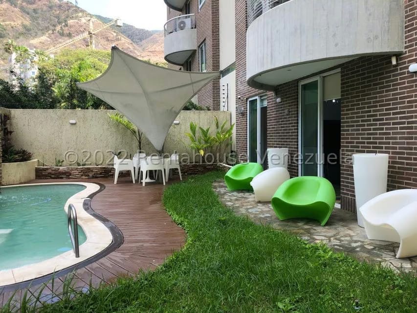 Apartamento (Duplex) en Venta en Los Chorros, Distrito Metropolitano - 11