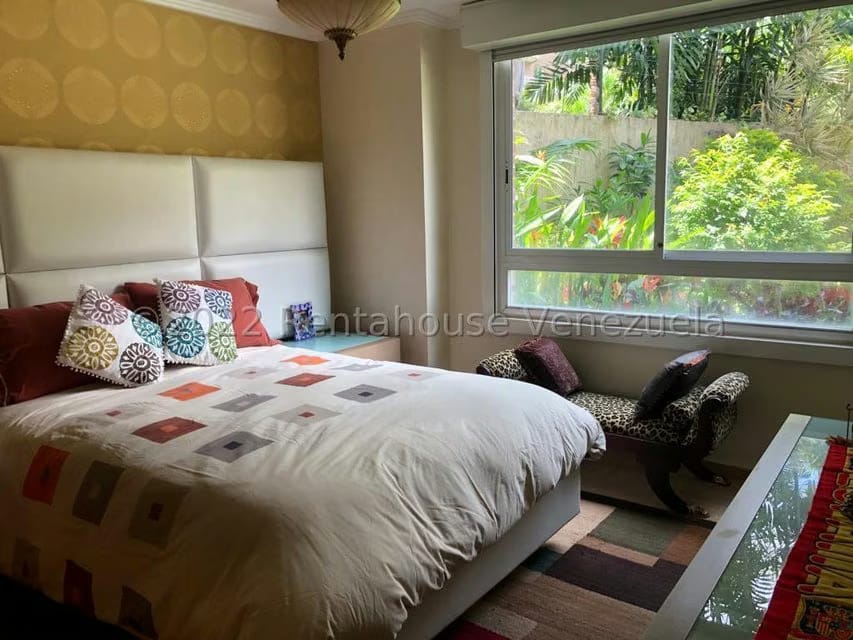Apartamento (Duplex) en Venta en Los Chorros, Distrito Metropolitano - 14