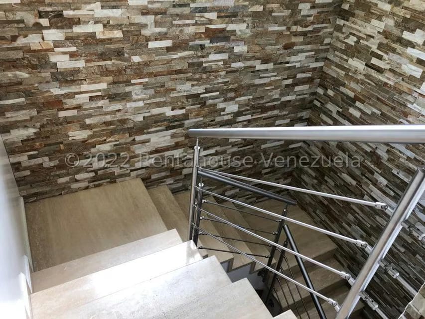 Apartamento (Duplex) en Venta en Los Chorros, Distrito Metropolitano - 24