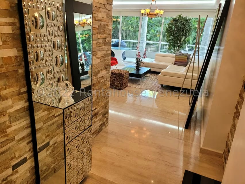 Apartamento (Duplex) en Venta en Los Chorros, Distrito Metropolitano - 4