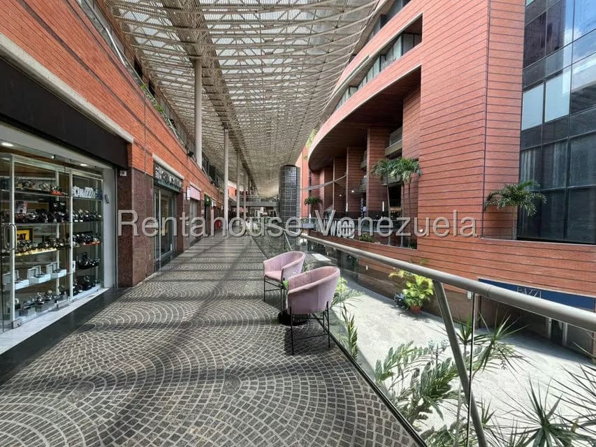 Comercial (Local Comercial) en Alquiler en La Castellana, Distrito Metropolitano - 2