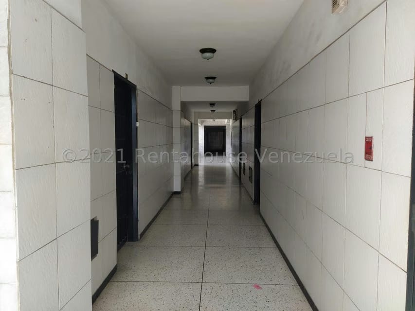 Comercial (Edificio) en Venta en Guatire, Miranda - 14