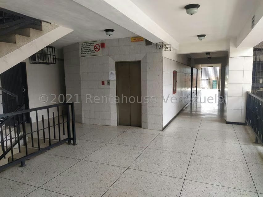 Comercial (Edificio) en Venta en Guatire, Miranda - 15