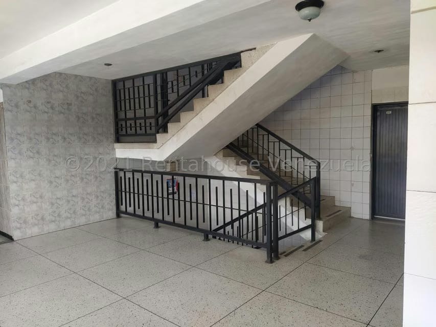 Comercial (Edificio) en Venta en Guatire, Miranda - 17