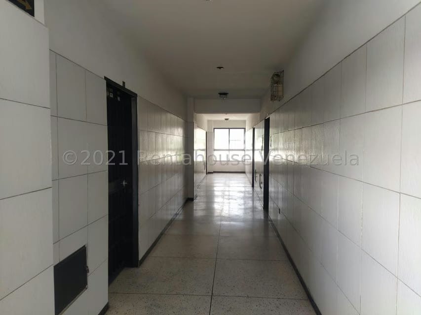 Comercial (Edificio) en Venta en Guatire, Miranda - 18