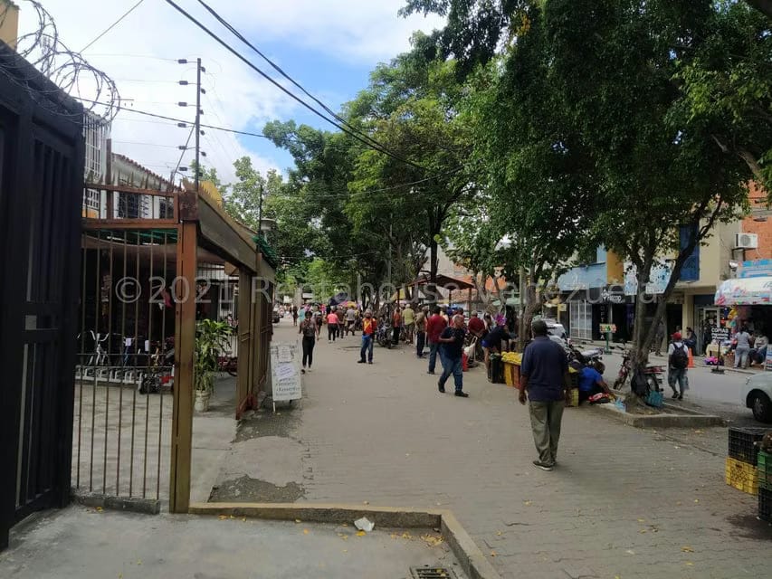 Comercial (Edificio) en Venta en Guatire, Miranda - 3