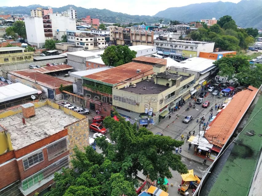 Comercial (Edificio) en Venta en Guatire, Miranda - 6
