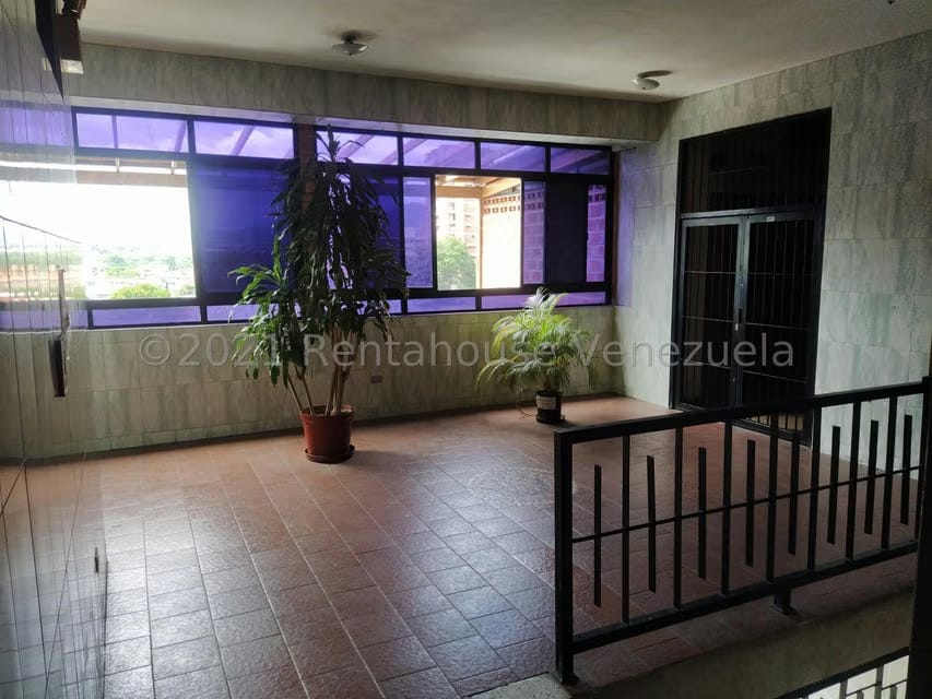 Comercial (Edificio) en Venta en Guatire, Miranda - 10