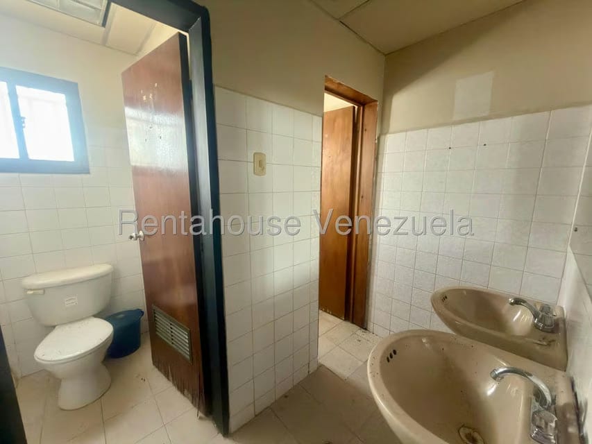 Comercial (Edificio) en Venta en Santa Fe, Falcon - 38