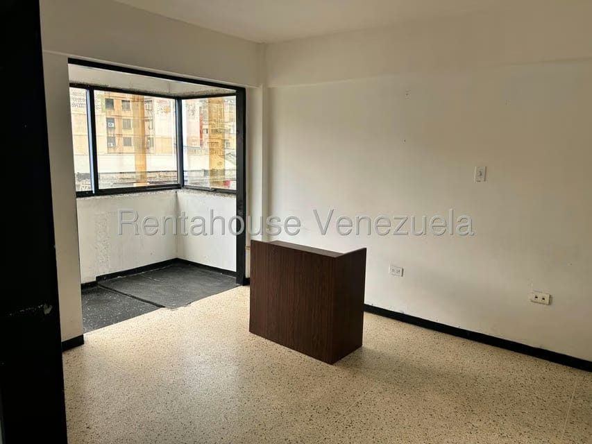 Comercial (Oficina) en Alquiler en Bello Monte, Distrito Metropolitano - 5