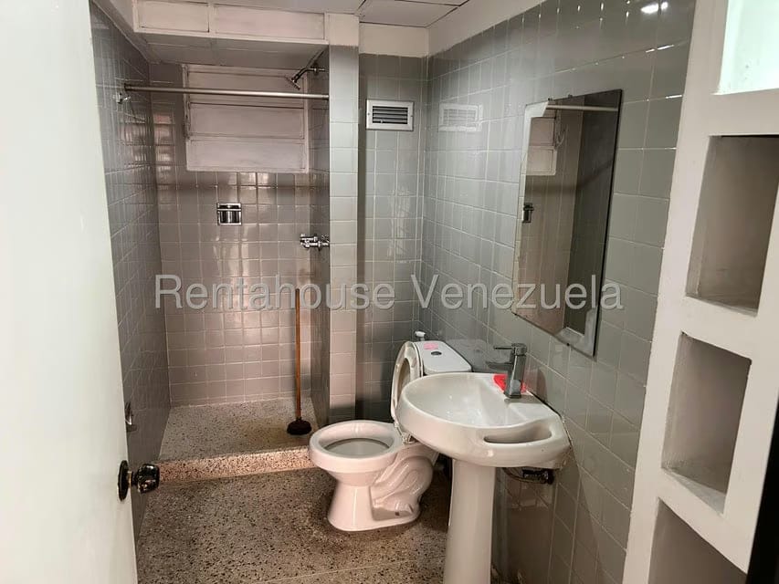 Comercial (Oficina) en Alquiler en Bello Monte, Distrito Metropolitano - 6