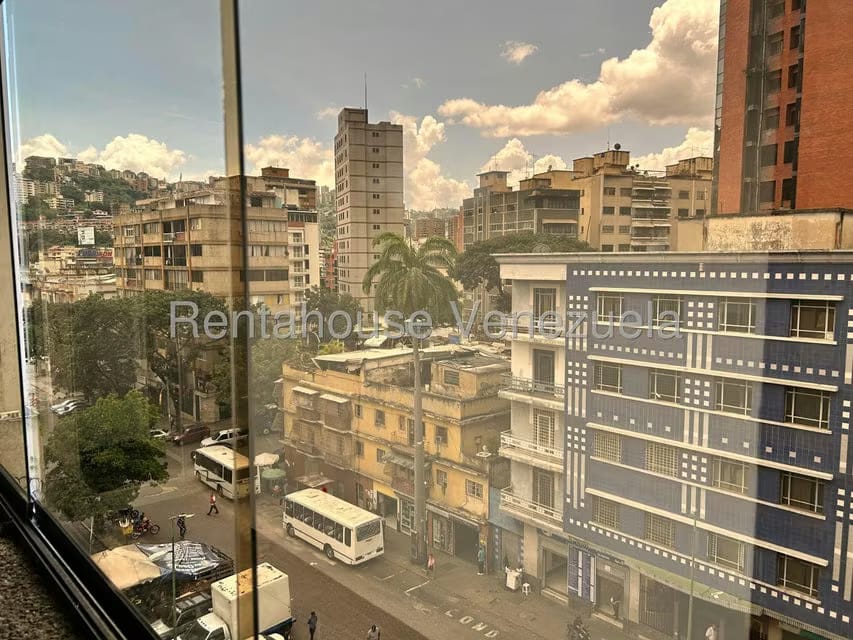 Comercial (Oficina) en Alquiler en Bello Monte, Distrito Metropolitano - 9