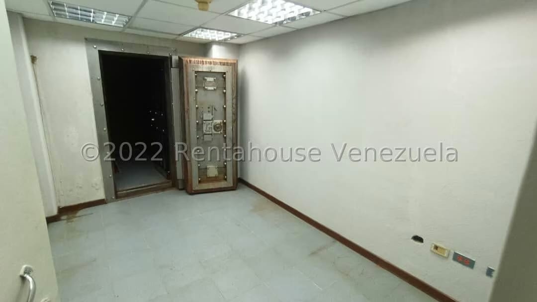 Comercial (Local Comercial) en Venta en Santa Rosa de Lima, Distrito Metropolitano - 12