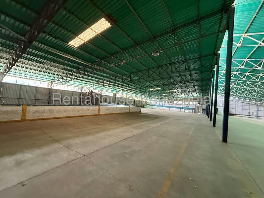 Comercial (Galpon - Deposito) en Venta en Mariche, Distrito Metropolitano - 26