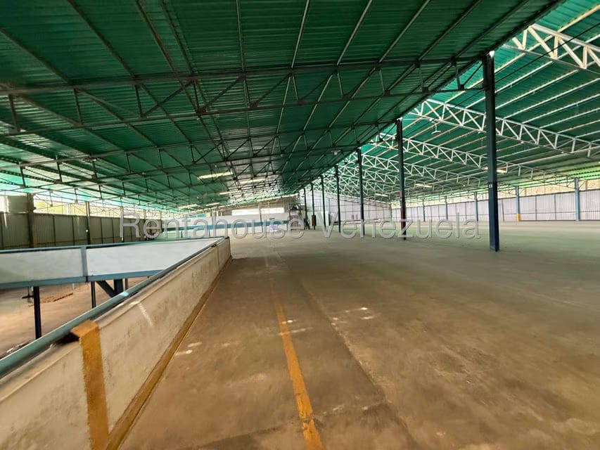 Comercial (Galpon - Deposito) en Venta en Mariche, Distrito Metropolitano - 28