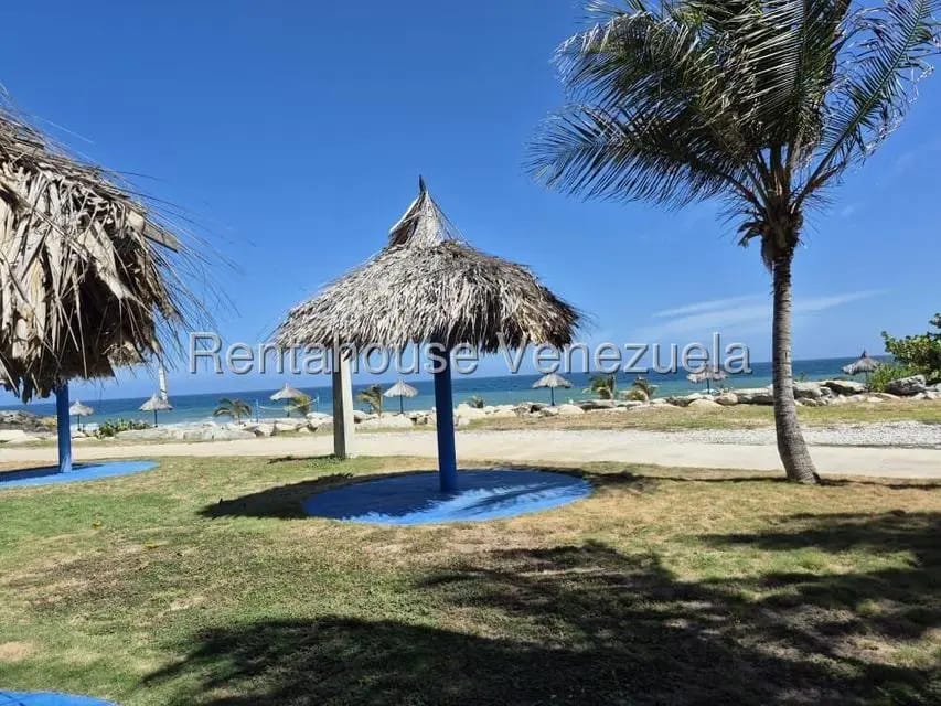 Apartamento (1 Nivel) en Alquiler en Tanaguarenas, Vargas - 12