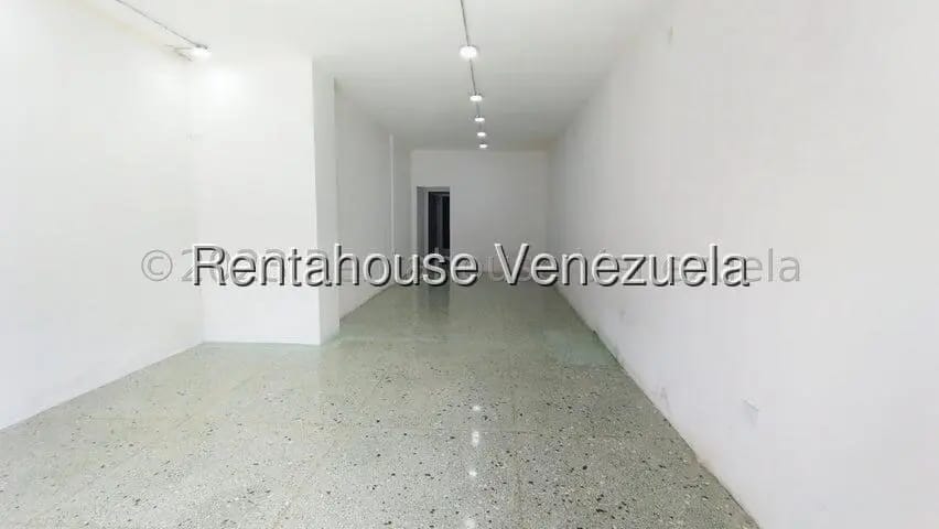 Comercial (Local Comercial) en Alquiler en Zona Este, Lara - 5