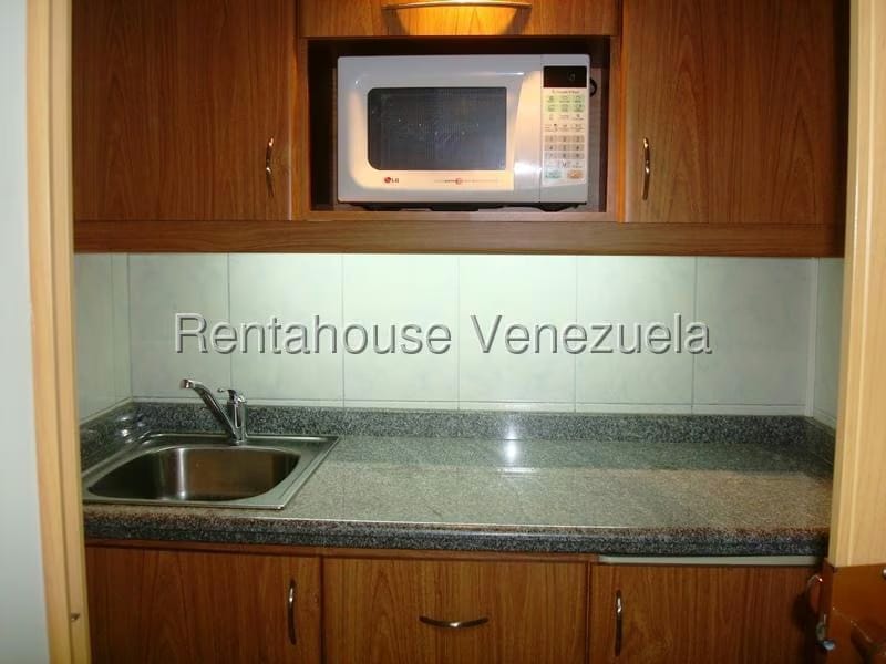Comercial (Oficina) en Alquiler en Sabana Grande, Distrito Metropolitano - 13