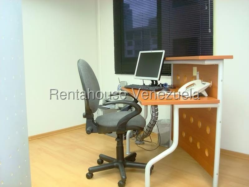 Comercial (Oficina) en Alquiler en Sabana Grande, Distrito Metropolitano - 4
