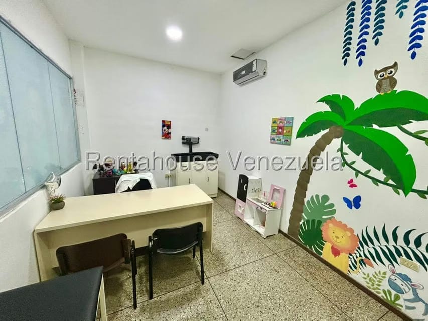 Comercial (Consultorio Medico) en Alquiler en Centro, Lara