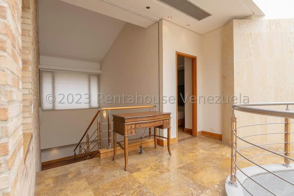 Casa (Multipes Niveles) en Venta en Mirador de Los Campitos I, Distrito Metropolitano - 22