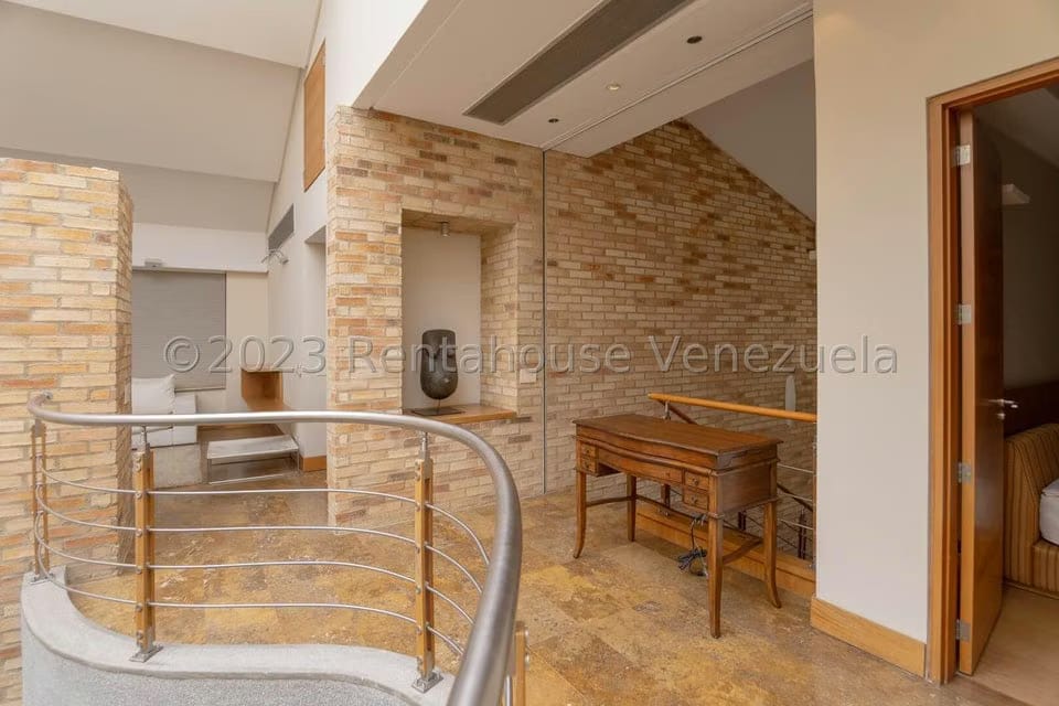 Casa (Multipes Niveles) en Venta en Mirador de Los Campitos I, Distrito Metropolitano - 25