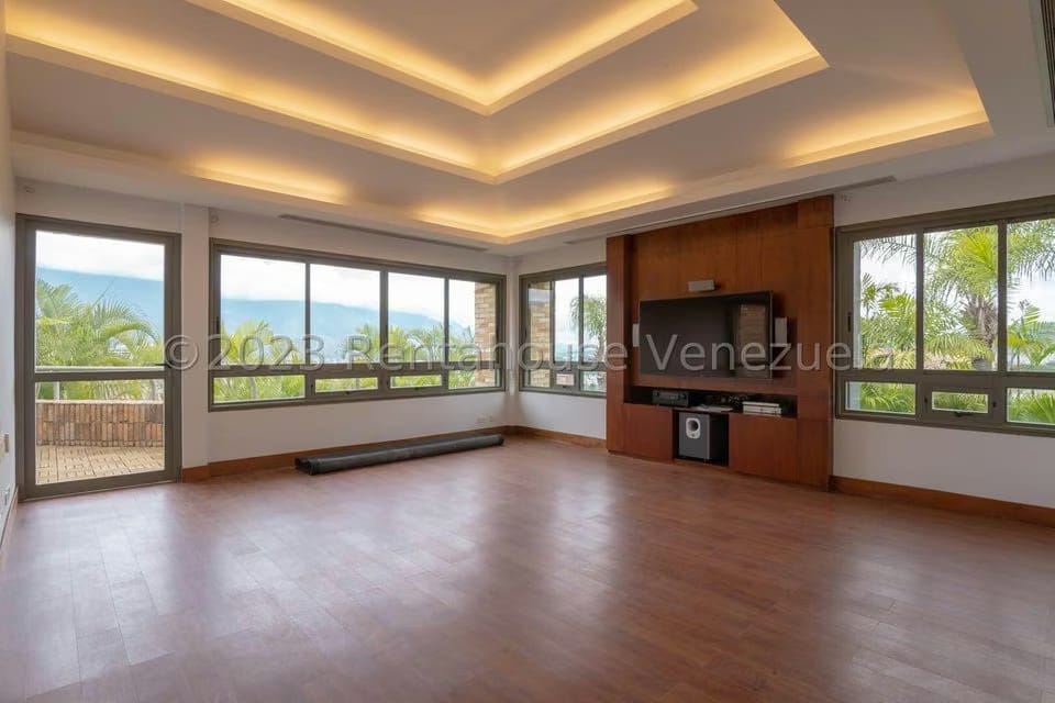 Casa (Multipes Niveles) en Venta en Mirador de Los Campitos I, Distrito Metropolitano - 32