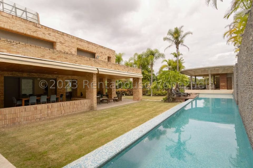 Casa (Multipes Niveles) en Venta en Mirador de Los Campitos I, Distrito Metropolitano - 58