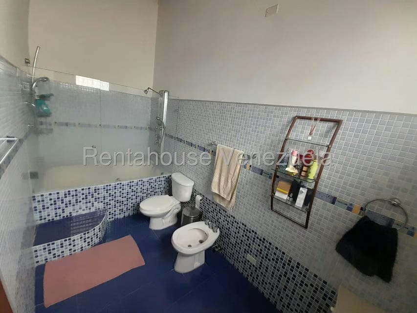 Casa (Duplex) en Venta en Colinas de Bello Monte, Distrito Metropolitano - 40