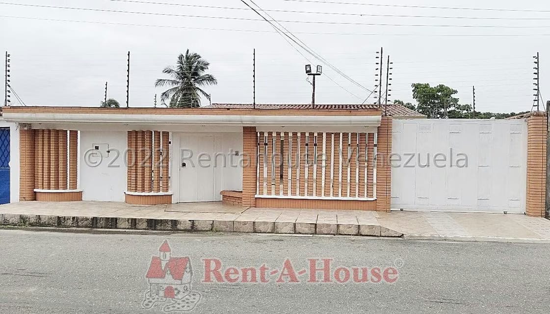 Casa (Contemporaneo) en Venta en Alto Barinas, Barinas
