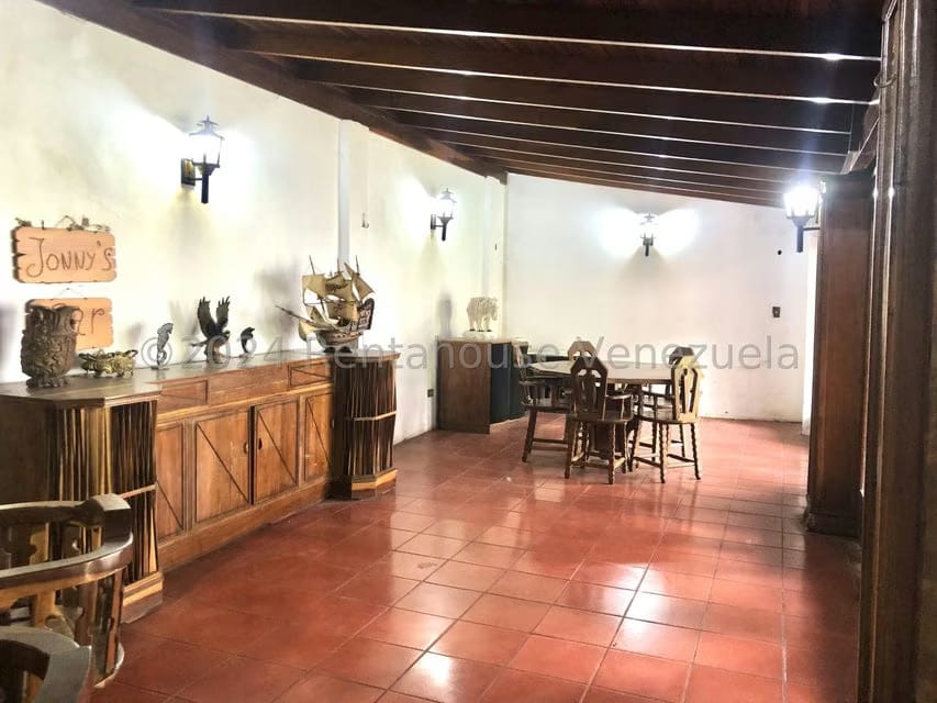 Casa (Multipes Niveles) en Venta en Cumbres de Curumo, Distrito Metropolitano - 20