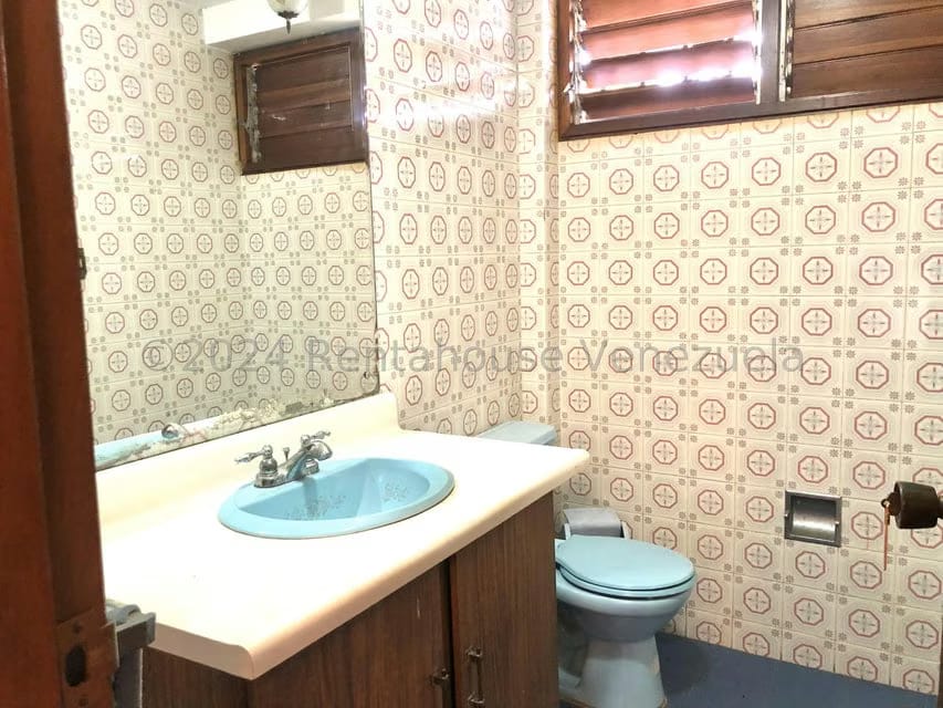 Casa (Multipes Niveles) en Venta en Cumbres de Curumo, Distrito Metropolitano - 27