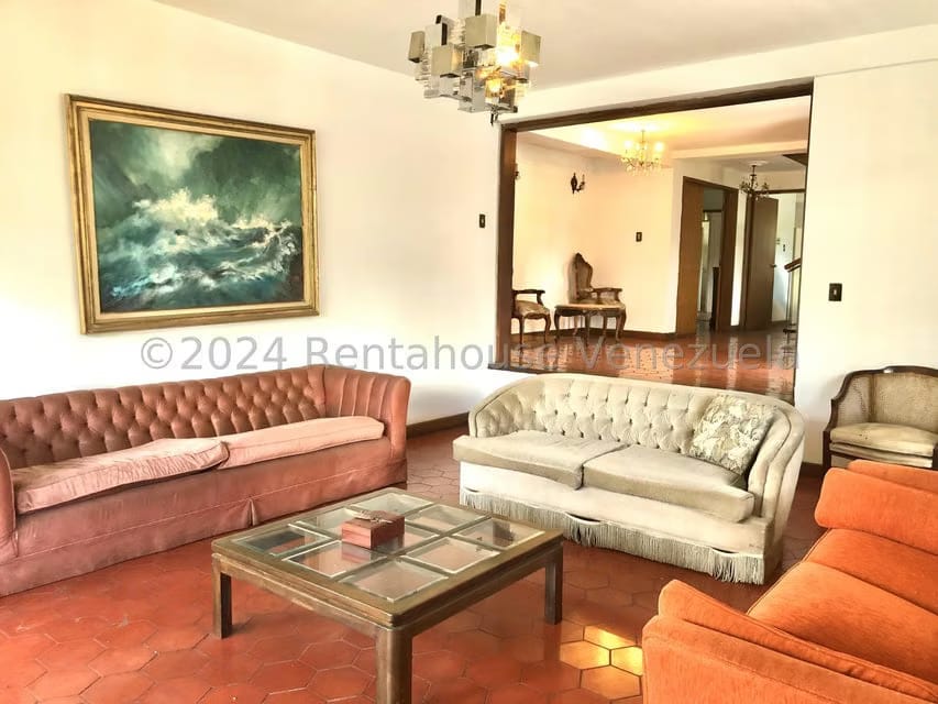 Casa (Multipes Niveles) en Venta en Cumbres de Curumo, Distrito Metropolitano - 4