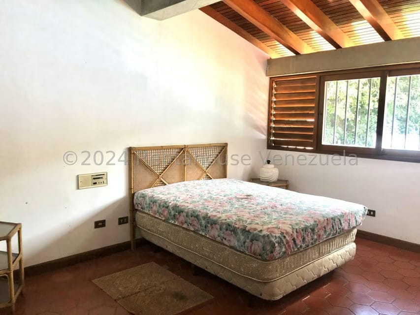 Casa (Multipes Niveles) en Venta en Cumbres de Curumo, Distrito Metropolitano - 39