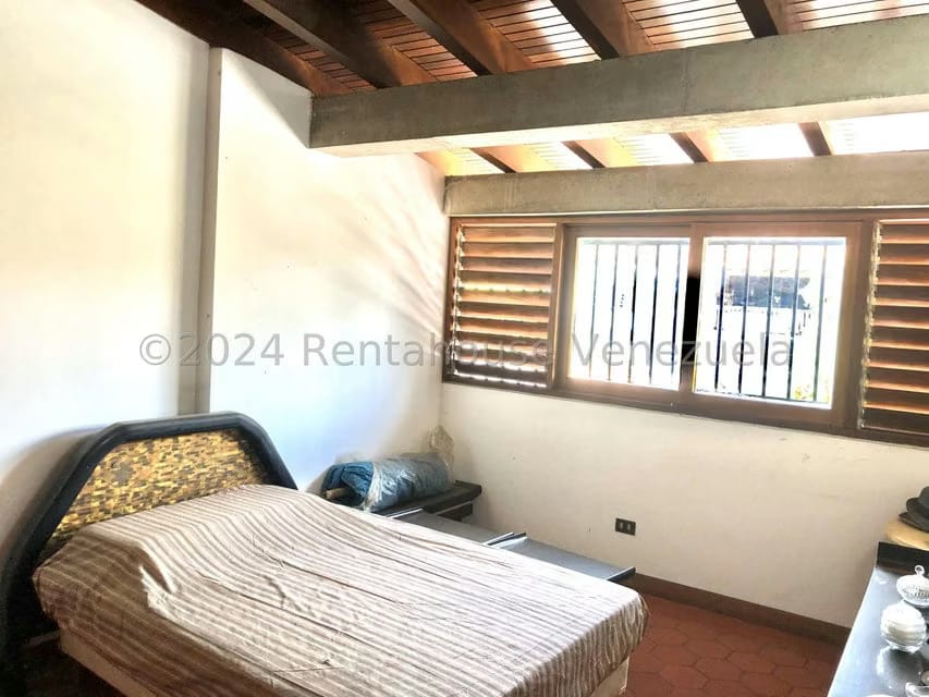 Casa (Multipes Niveles) en Venta en Cumbres de Curumo, Distrito Metropolitano - 46
